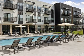 Pool & pool deck